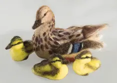 Felting kit V-128 “Friendly family” 