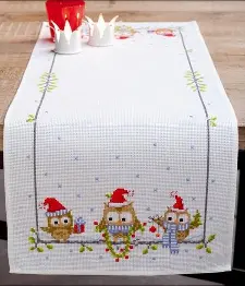 PN-0150868 Vervaco Runner "Christmas Owls"