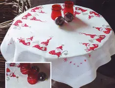 PN-0146076 Vervaco Tablecloth "Christmas gnomes"