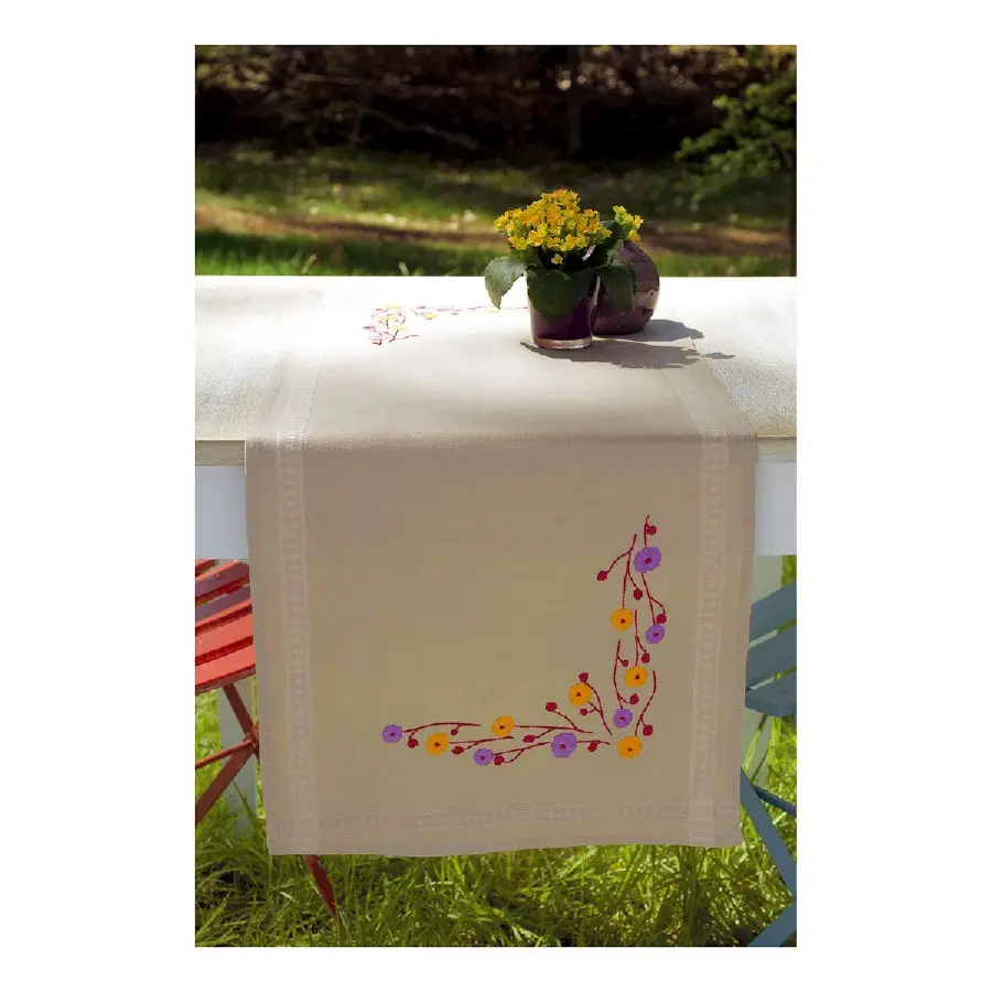 PN-0156933 Набор для вышивания гладью (дорожка на стол) Vervaco Playful Flowers "Забавные цветы". Catalog. Kits