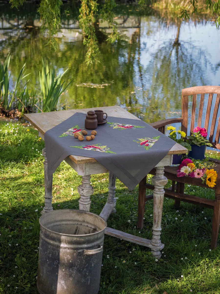 PN-0190900 Набор для вышивания крестом (скатерть) Vervaco "Ежик с папоротником". Catalog. Kits