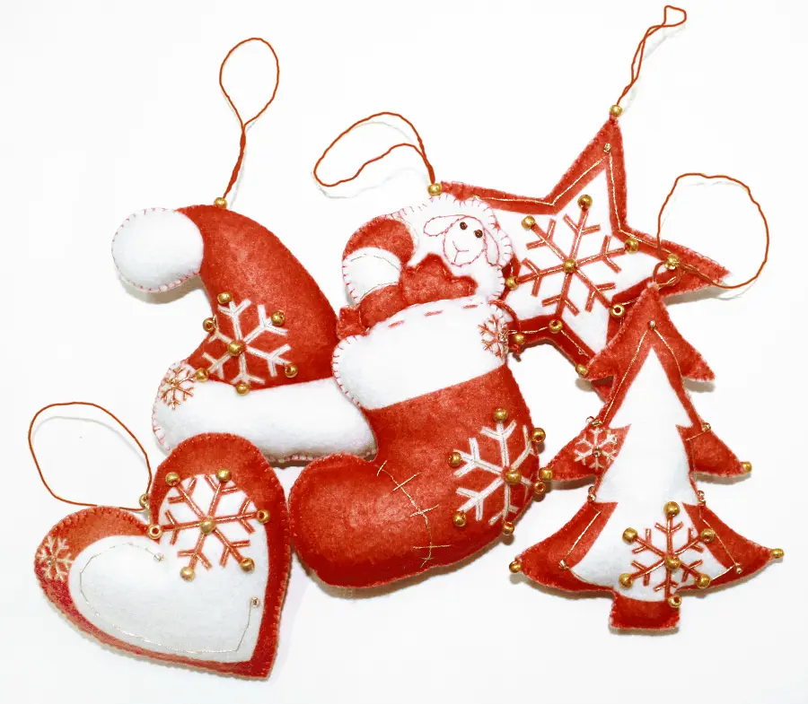 Набор игрушки из фетра Чарівна Мить В-182 "Новогодние игрушки". Catalog. Kits